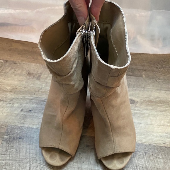 New York and Company Booties - Picture 2 of 3